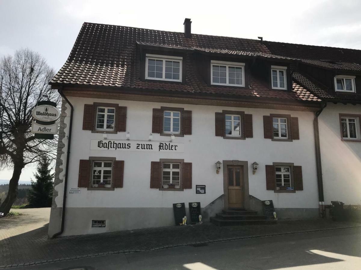 شقة Nordschwaben  في Gasthaus Adler المظهر الخارجي الصورة